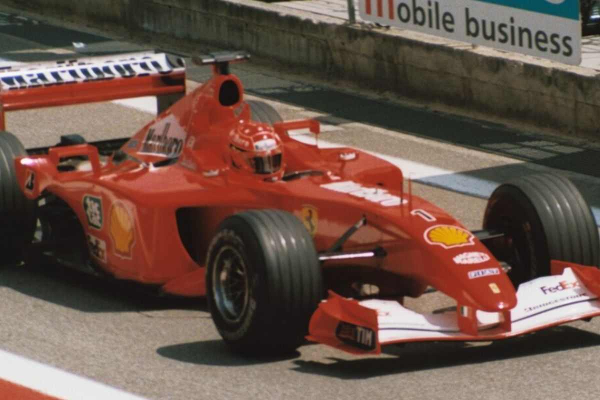 Michael Schumacher a bordo della Ferrari nel 2021