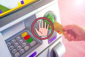 Inserimento carta all'ATM